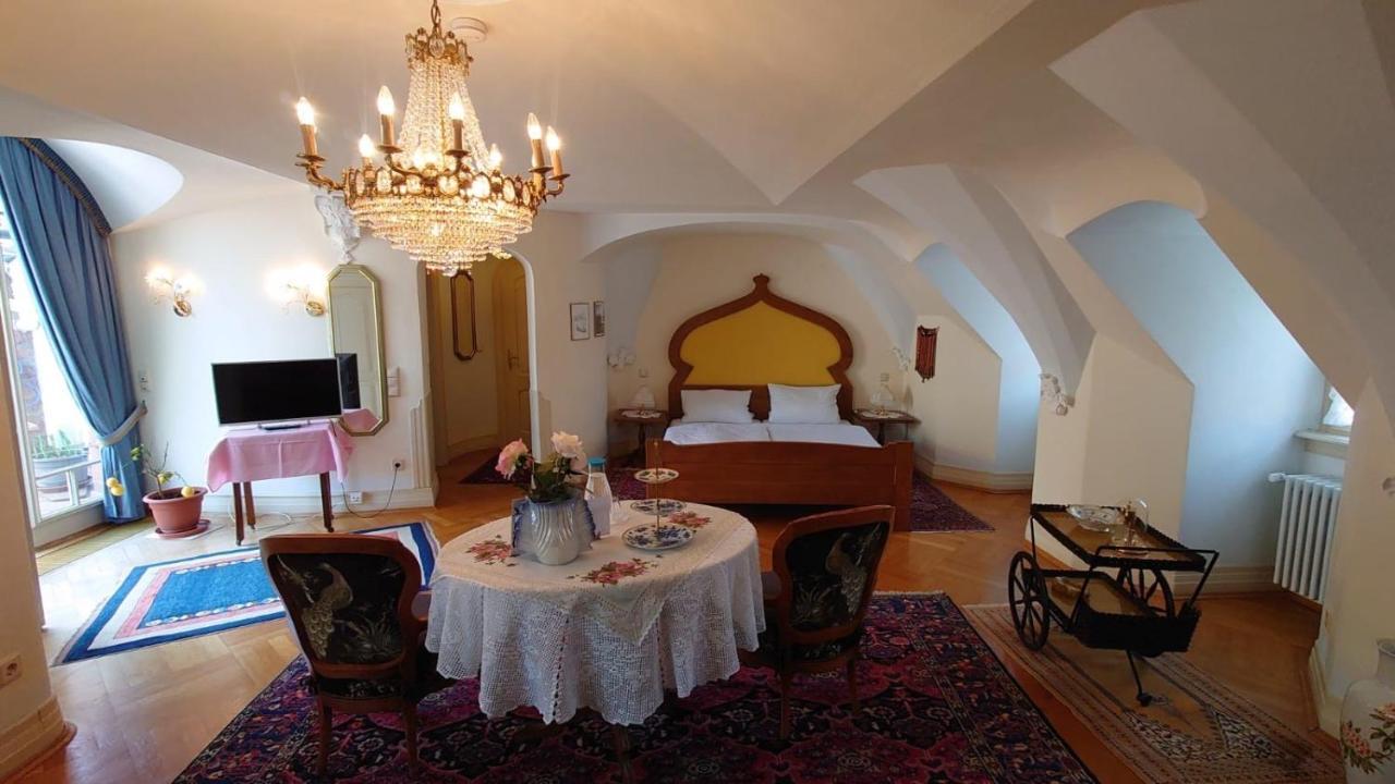 Hotel Zum Riesen - Aelteste Fuerstenherberge Deutschlands มิลเทินแบร์ก ภายนอก รูปภาพ