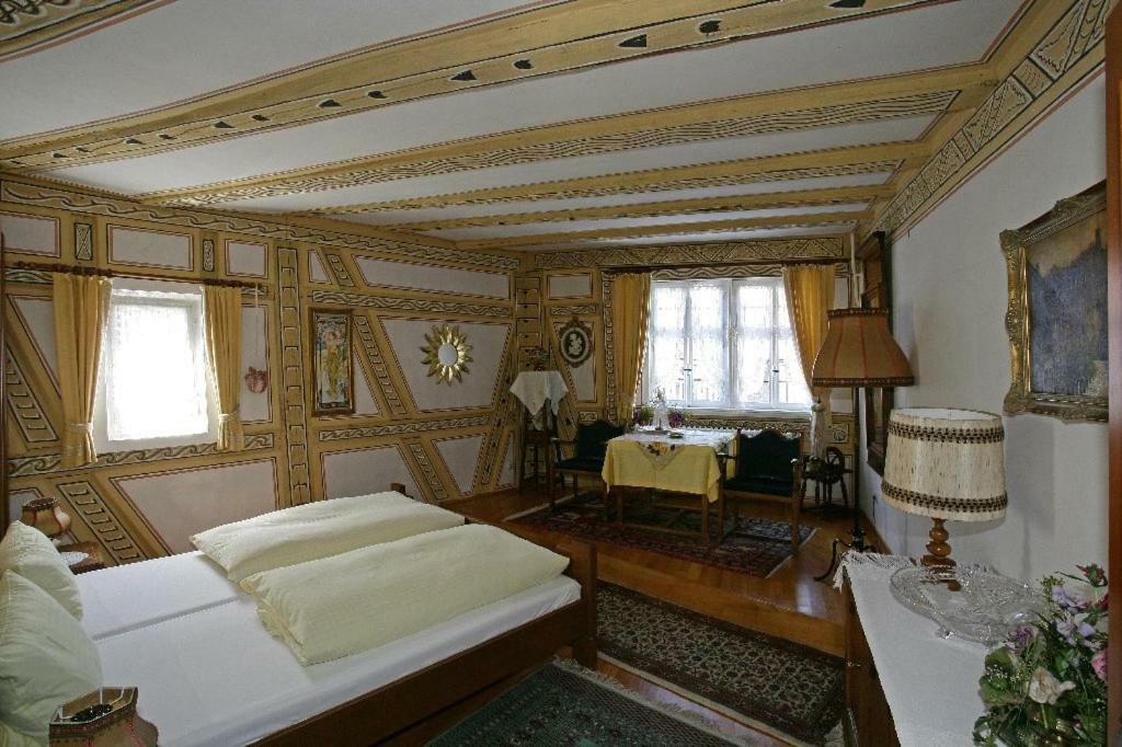 Hotel Zum Riesen - Aelteste Fuerstenherberge Deutschlands มิลเทินแบร์ก ภายนอก รูปภาพ
